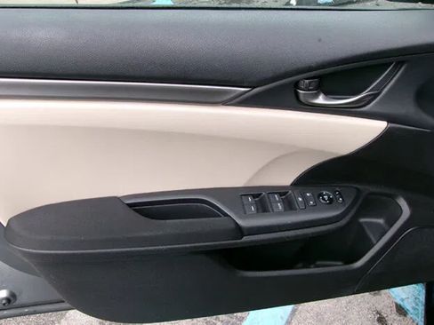 Used 2017 Honda Civic Sport image 15