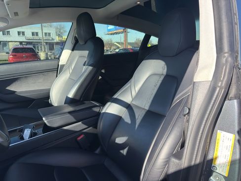 Used 2020 Tesla Model 3 Standard Range Plus image 12