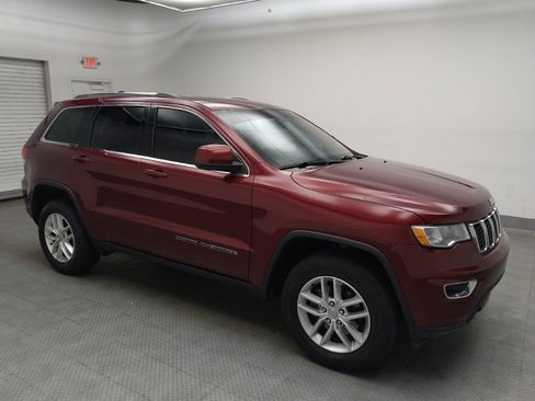 Used 2018 Jeep Grand Cherokee Laredo AWD/4WD image 11