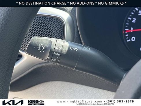 Used 2022 Kia Soul LX FWD image 11