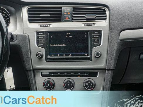 Used 2017 Volkswagen Golf S AWD/4WD image 21