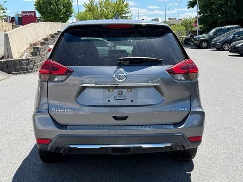 Used 2018 Nissan Rogue SV AWD/4WD image 4