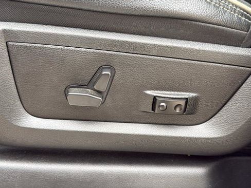 Used 2022 RAM 2500 Laramie AWD/4WD image 14
