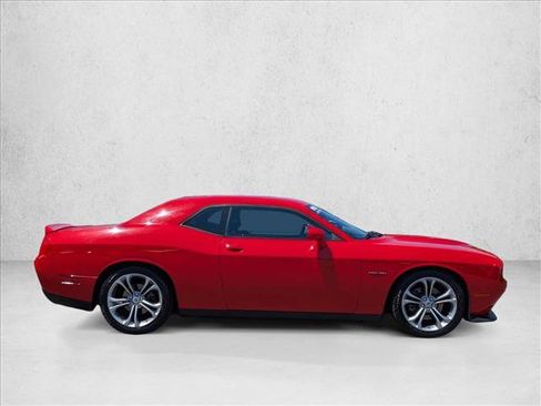 Used 2020 Dodge Challenger R/T RWD image 4