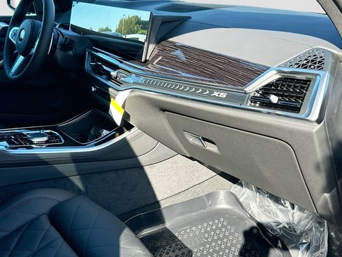 New 2026 BMW X5 sDrive40i w/ M Sport Package image 24