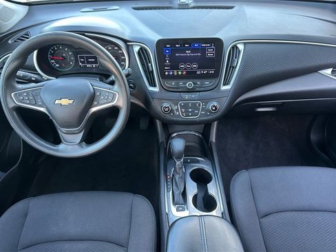 Used 2023 Chevrolet Malibu LT image 16