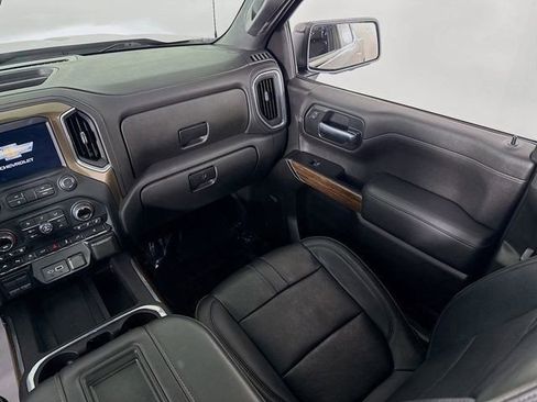 Used 2021 Chevrolet Silverado 1500 High Country w/ Technology Package image 25