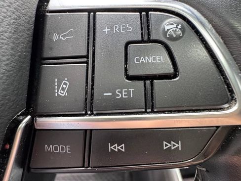 Used 2021 Toyota Highlander Platinum AWD/4WD image 15