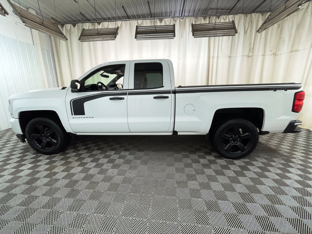 Certified 2017 Chevrolet Silverado 1500 Custom w/ Rally 1 Edition AWD/4WD image 9