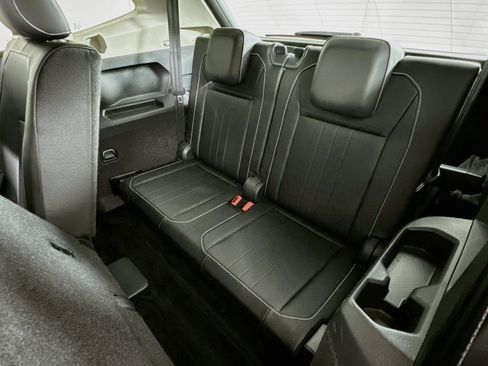 Used 2022 Volkswagen Tiguan SE FWD image 28