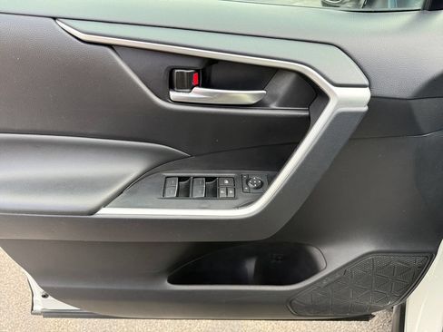 Certified 2024 Toyota RAV4 XLE FWD image 26
