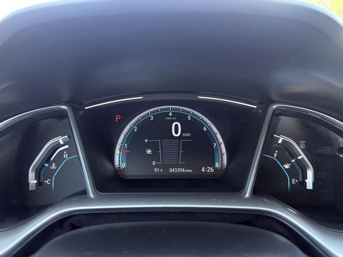 Used 2019 Honda Civic EX image 11
