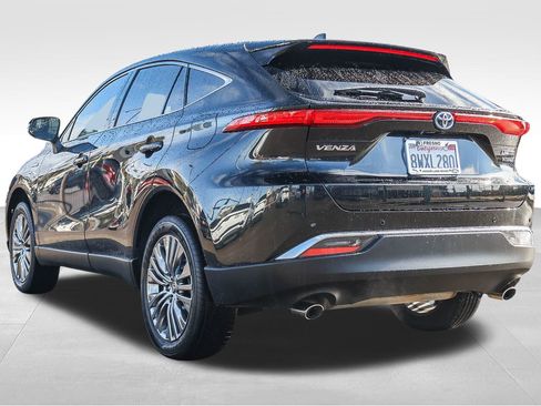 Used 2021 Toyota Venza Limited w/ Advanced Technology Package image 7