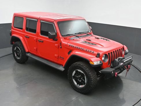 Used 2021 Jeep Wrangler Unlimited Rubicon w/ Cold Weather Group AWD/4WD image 47