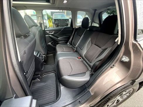 Used 2023 Subaru Forester Premium AWD/4WD image 22