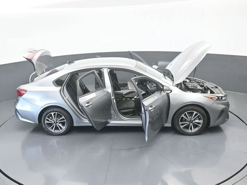 Used 2023 Kia Forte LXS image 61