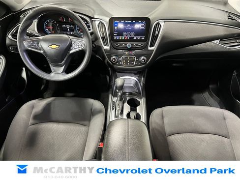 Used 2021 Chevrolet Malibu LT image 26