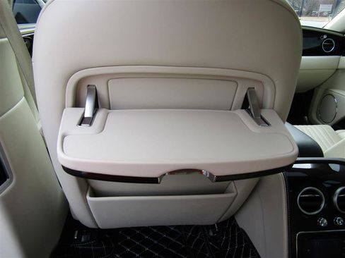 Used 2017 Bentley Flying Spur V8 image 37