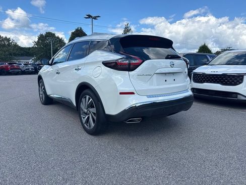 Used 2019 Nissan Murano SL w/ Cargo Package FWD image 3