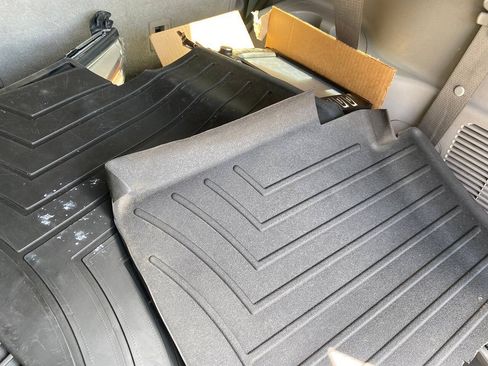 Used 2015 Toyota Highlander XLE AWD/4WD image 30