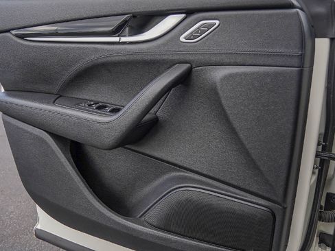 Used 2021 Maserati Levante S image 25