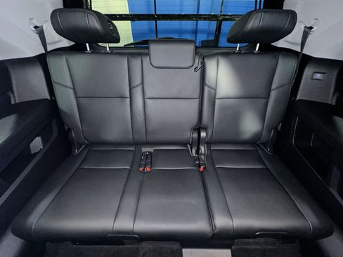 Used 2023 Toyota Sequoia Limited image 34