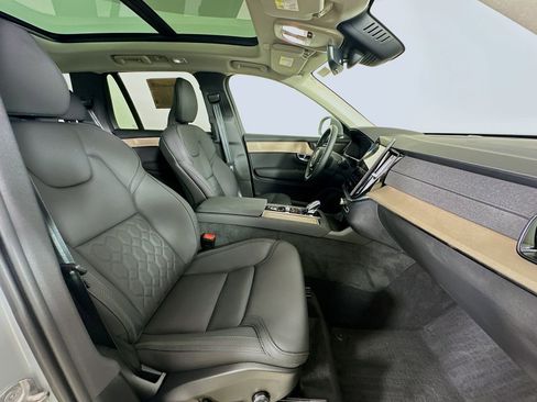 Used 2026 Volvo XC90 B6 Plus w/ Protection Package Premier AWD/4WD image 46