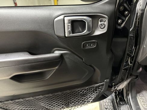 Used 2020 Jeep Wrangler Unlimited Sport AWD/4WD image 20