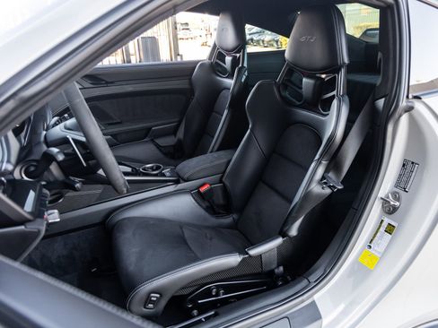 Certified 2022 Porsche 911 GT3 image 5