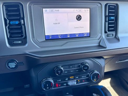 Used 2022 Ford Bronco Outer Banks AWD/4WD image 18