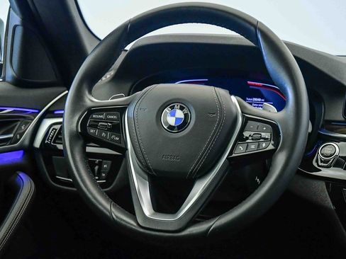 Certified 2022 BMW 530i w/ Convenience Package image 13