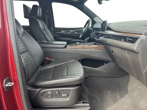 Used 2021 Cadillac Escalade Sport Platinum image 13