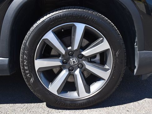 Used 2025 Honda Pilot Elite image 28
