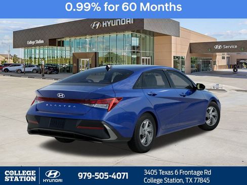 New 2026 Hyundai Elantra SE FWD image 4