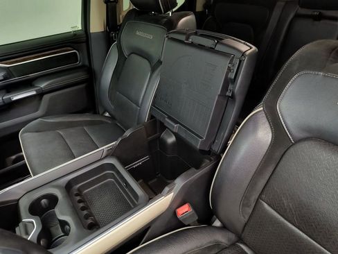 Used 2019 RAM 1500 Laramie AWD/4WD image 28