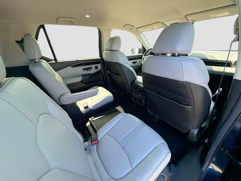 Certified 2024 Honda Pilot EX-L image 29