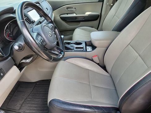 Used 2020 Kia Sedona EX FWD image 10