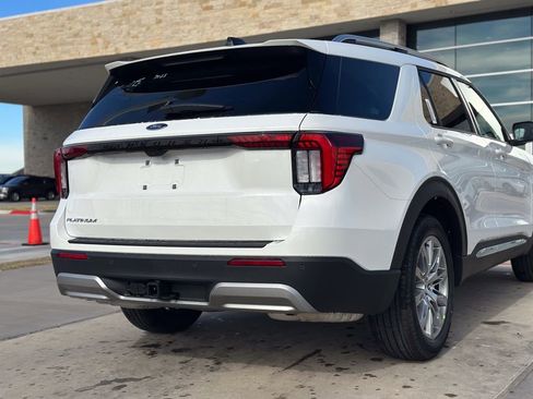 New 2026 Ford Explorer Platinum image 19