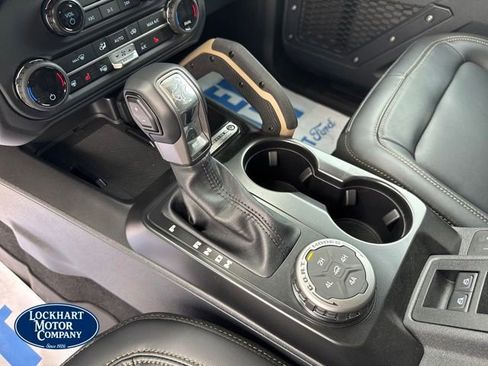 New 2025 Ford Bronco Badlands image 24