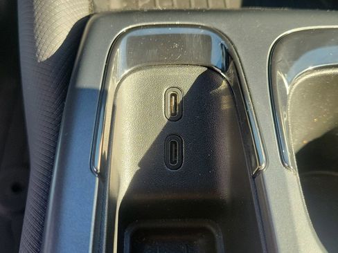 Used 2026 Chevrolet Equinox EV RS image 31