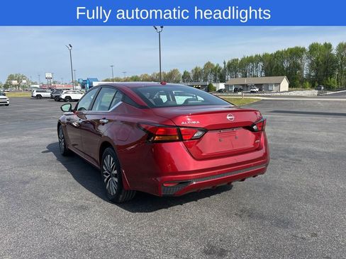 Used 2024 Nissan Altima 2.5 SV image 6