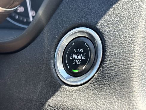 Used 2019 Cadillac XT4 Sport AWD/4WD image 17
