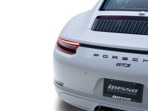 Used 2019 Porsche 911 Carrera GTS RWD image 44