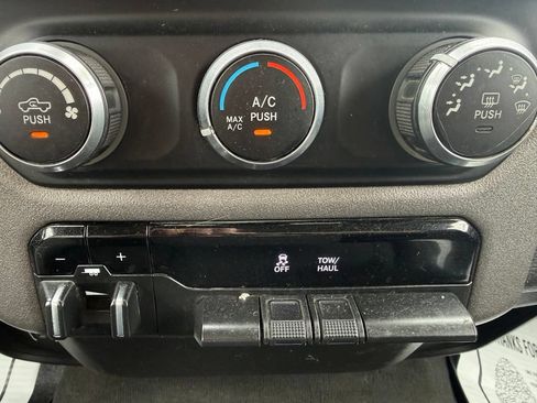 Used 2019 RAM 1500 Tradesman w/ SXT Appearance Group AWD/4WD image 21