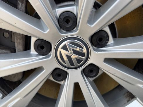 Used 2020 Volkswagen Tiguan S AWD/4WD image 31
