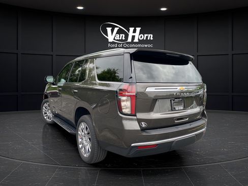 Used 2021 Chevrolet Tahoe LT w/ LT Signature Package AWD/4WD image 5