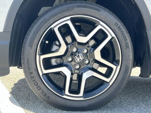 Used 2023 Honda Passport Elite image 11