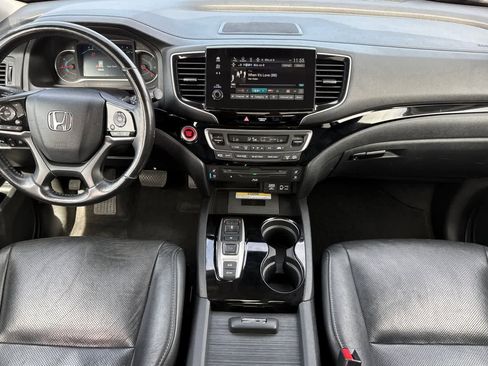 Used 2019 Honda Pilot Elite image 3