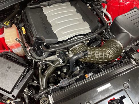 Used 2018 Chevrolet Camaro SS image 17