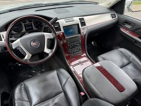 Used 2008 Cadillac Escalade EXT AWD/4WD image 6